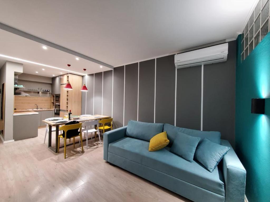 Helga'S Deluxe 3 Apartment Tirana Exterior foto